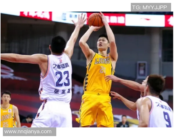 赵岩昊在篮球场上的成长历程与未来发展潜力分析 赵岩昊在篮球场上的成长历程与未来发展潜力分析