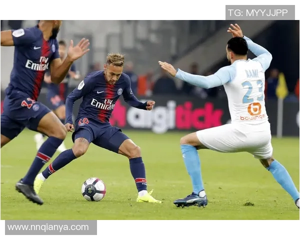 法甲焦点战巴黎圣日耳曼对阵马赛红黄牌激烈争夺赛况分析