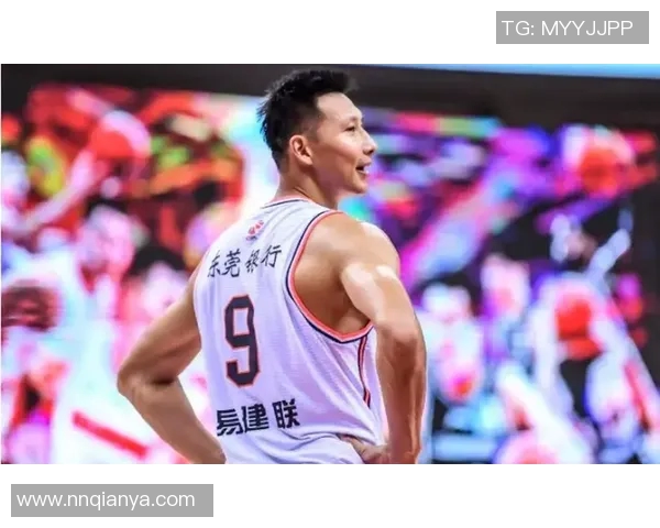 易建联重返赛场展现风采球迷热议他的职业生涯与未来发展方向