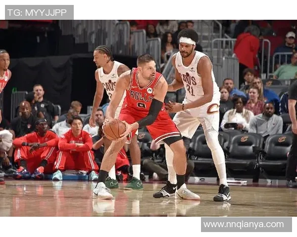 10月11日NBA季前赛骑士对阵公牛精彩回顾与赛前分析